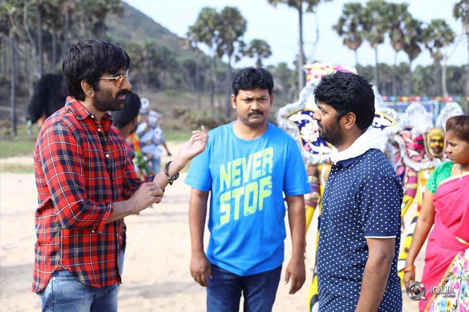 Nela-Tickettu-Movie-Working-Stills